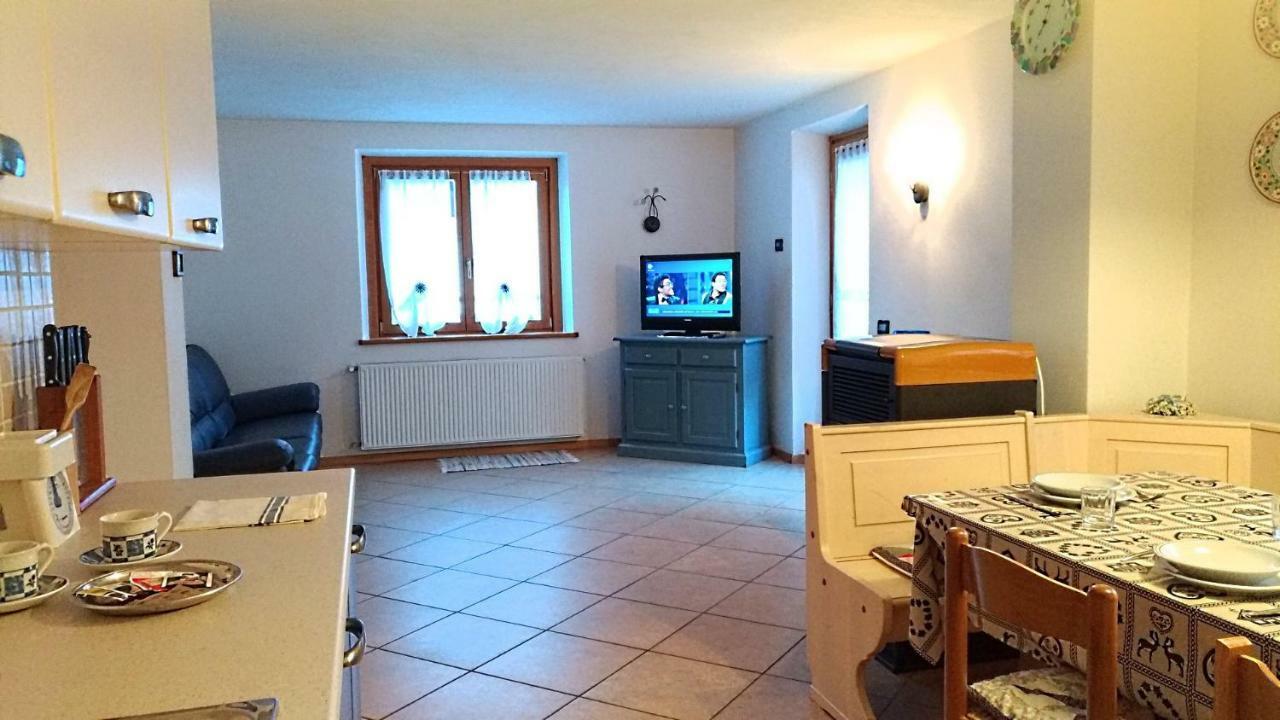 Casa Rossi Apartment Le Grazie  Bagian luar foto